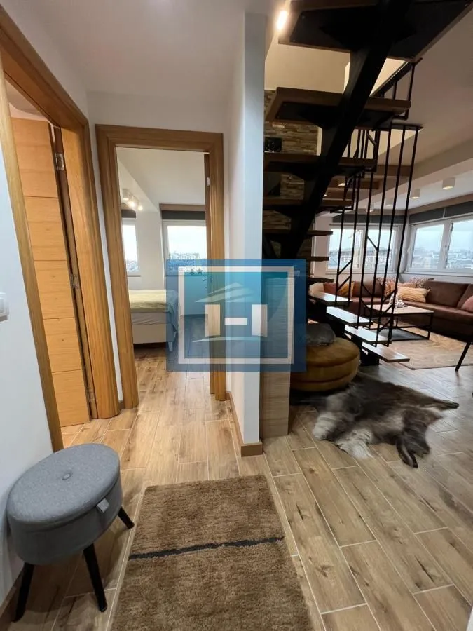 Prodaja, trosoban stan, 59m², Centar, Zlatibor