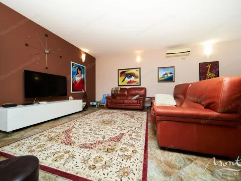 Sale, house, 495m², Bečići, Budva - image 4