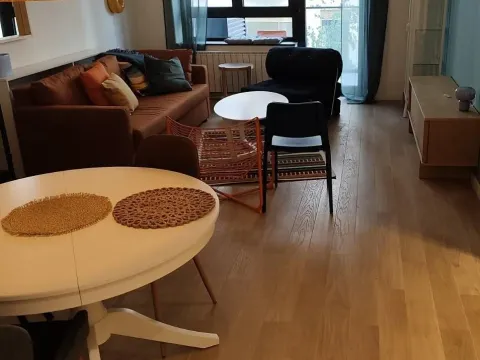 Rent, two bedroom apartment, 54m², Savski Venac, Beograd - image 12