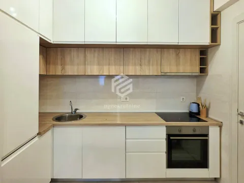 Rent, one bedroom apartment, 50m², Central Point, Podgorica - image 5