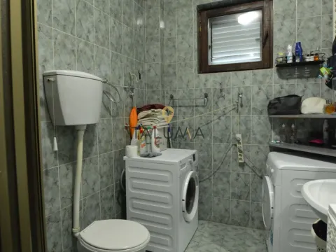 Izdavanje, kuća, 500m², Donja Gorica, Podgorica - image 3