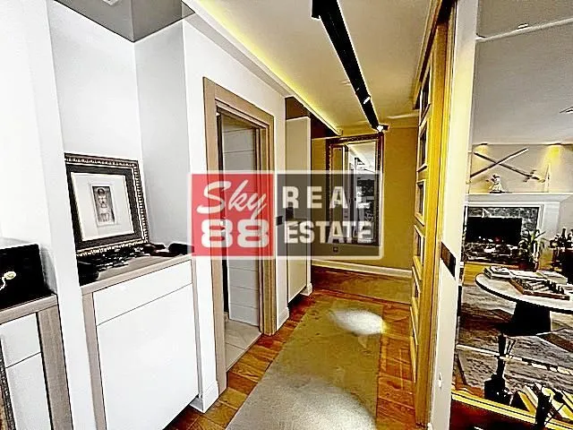 Prodaja, trosoban stan, 83m², Vračar Centar, Vračar Sve Podlokacije