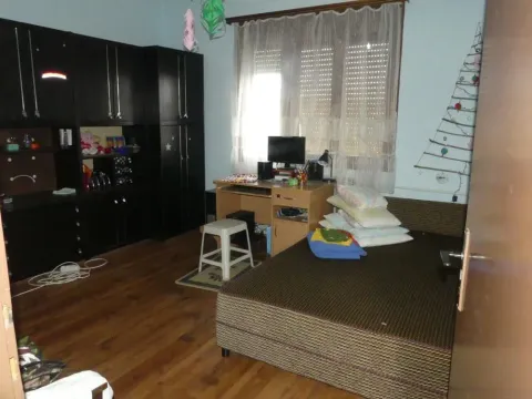 Prodaja, kuća, 450m², Majur, Jagodina - image 15