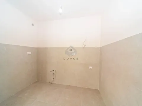 Izdavanje, jednosoban stan, 40m², Pobrežje, Podgorica - image 4