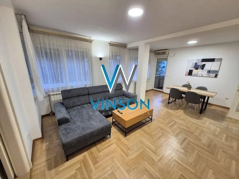 Izdavanje, četvorosoban stan, 90m², Socijalno, Novi Sad Sve Podlokacije