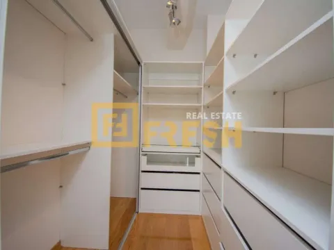 Izdavanje, trosoban stan, 110m², Preko Morače, Podgorica - image 16