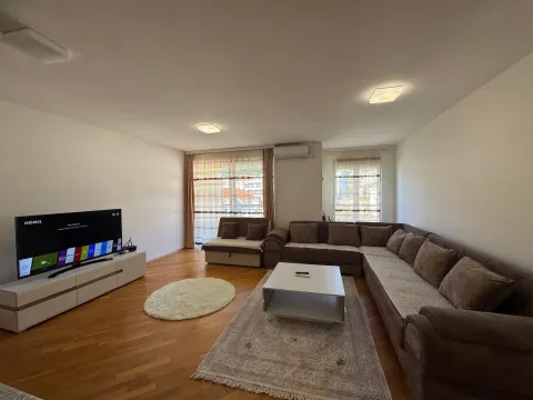 Izdavanje, stan, 95m², Centar, Budva - image 2