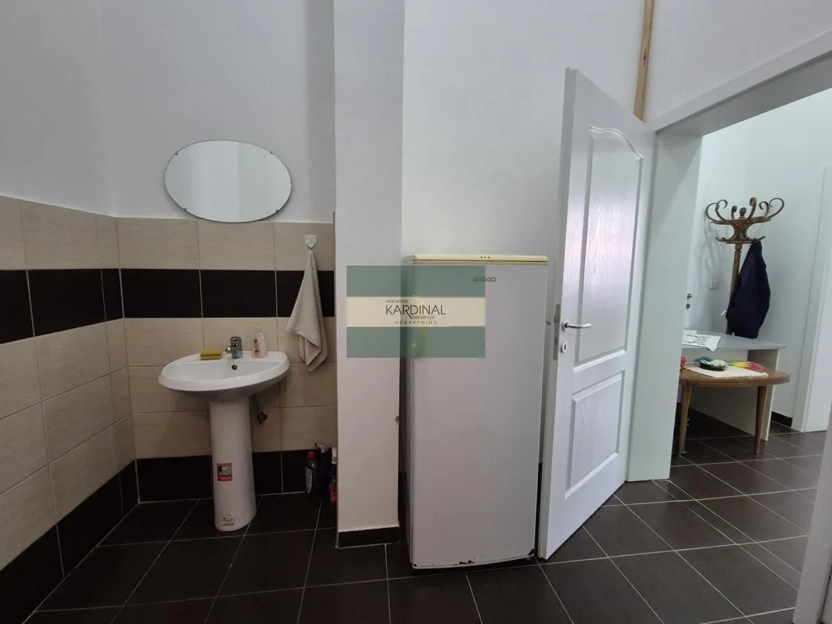 Sale, office space, 65m², Aqua park, Jagodina