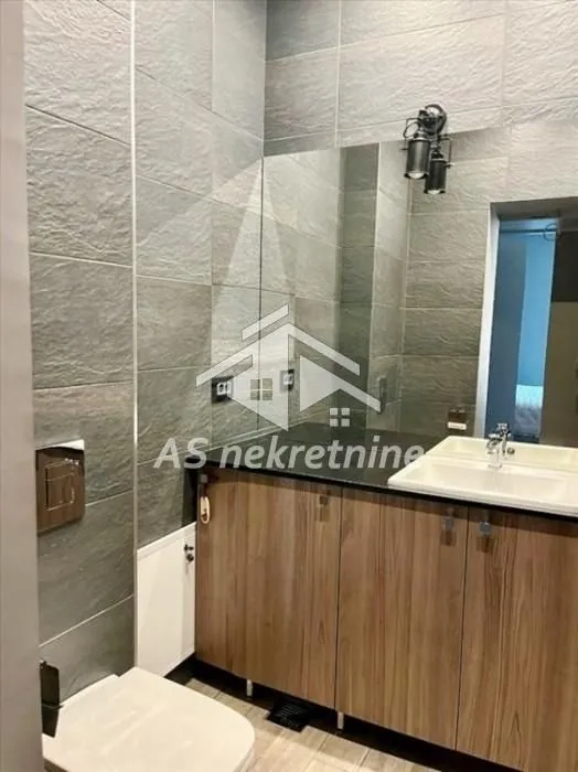Rent, three bedroom apartment, 84m², Stari Grad, Beograd