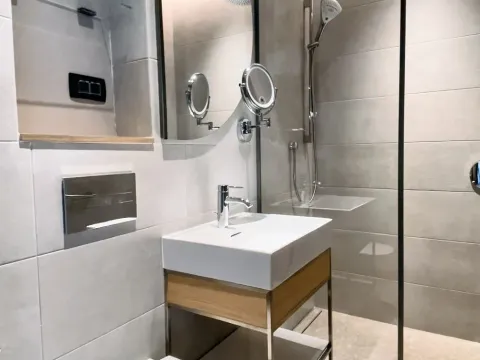 Sale, two bedroom apartment, 102m², Porto Montenegro, Tivat - image 10