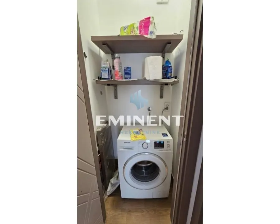 Izdavanje, dvosoban stan, 44m², Banovo Brdo, Beograd