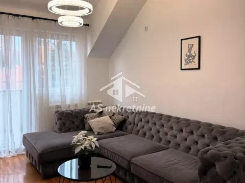 Izdavanje, dvosoban stan, 49m², Bulbulder, Zvezdara Sve Podlokacije - image 1