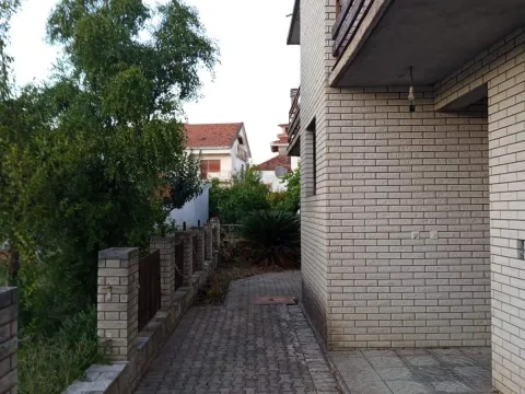 Sale, house, 248m², Centar, Ulcinj - image 2