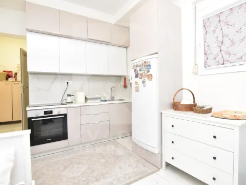 Izdavanje, garsonjera, 28m², Stari Aerodrom, Podgorica - image 4