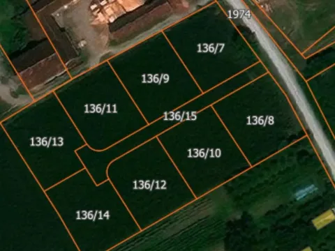 Zemljište in Centar