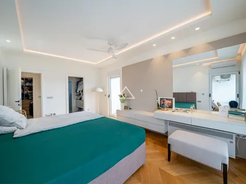 Prodaja, dvosoban stan, 122m², Centar, Tivat - image 10