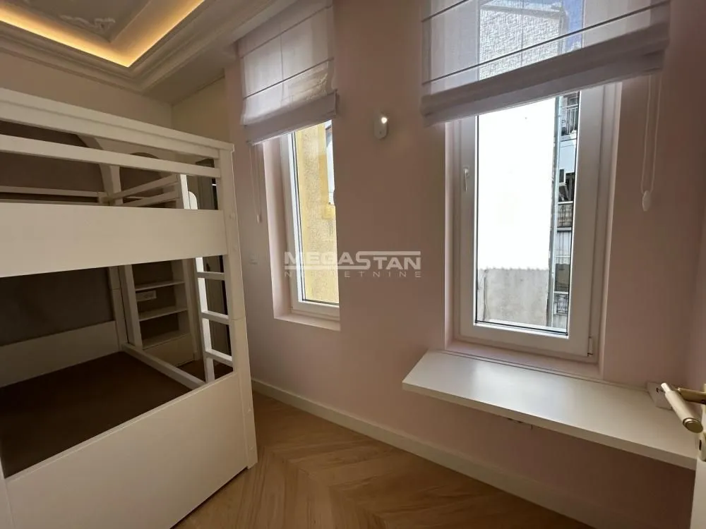 Prodaja, četvorosoban stan, 100m², Vračar Sve Podlokacije, Beograd