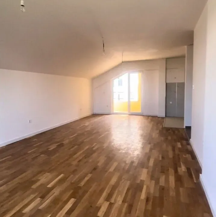Prodaja, jednosoban stan, 68m², Ljubović, Podgorica