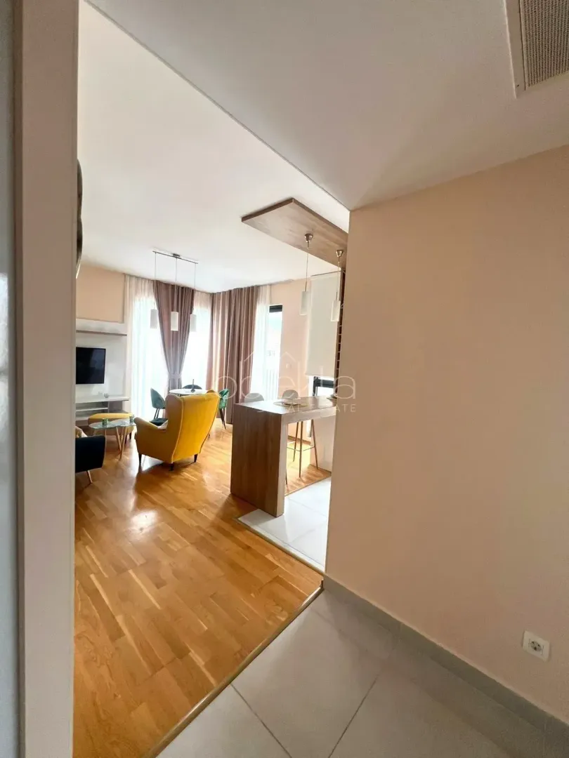 Rent, two bedroom apartment, 65m², Tivat, Crna Gora