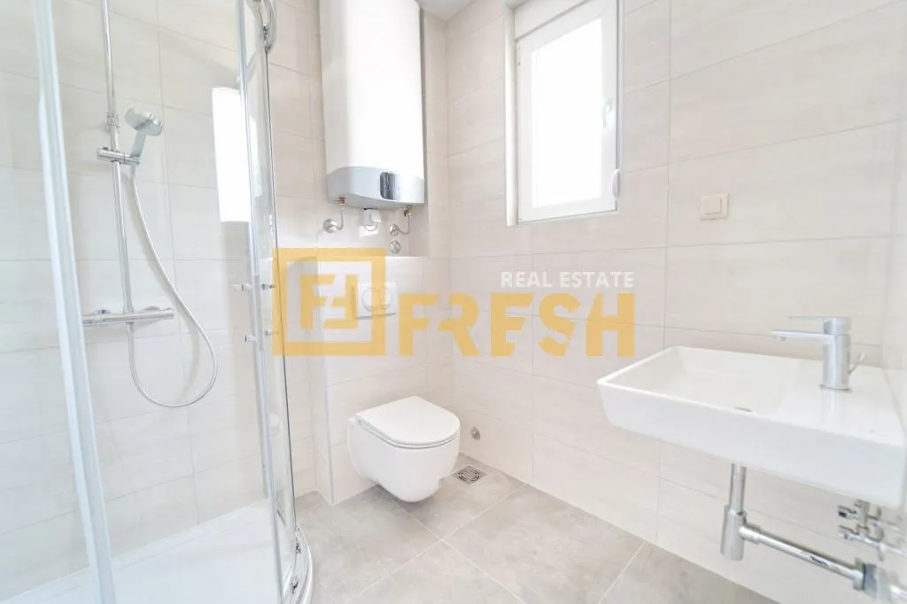 Sale, house, 400m², Bar, Crna Gora