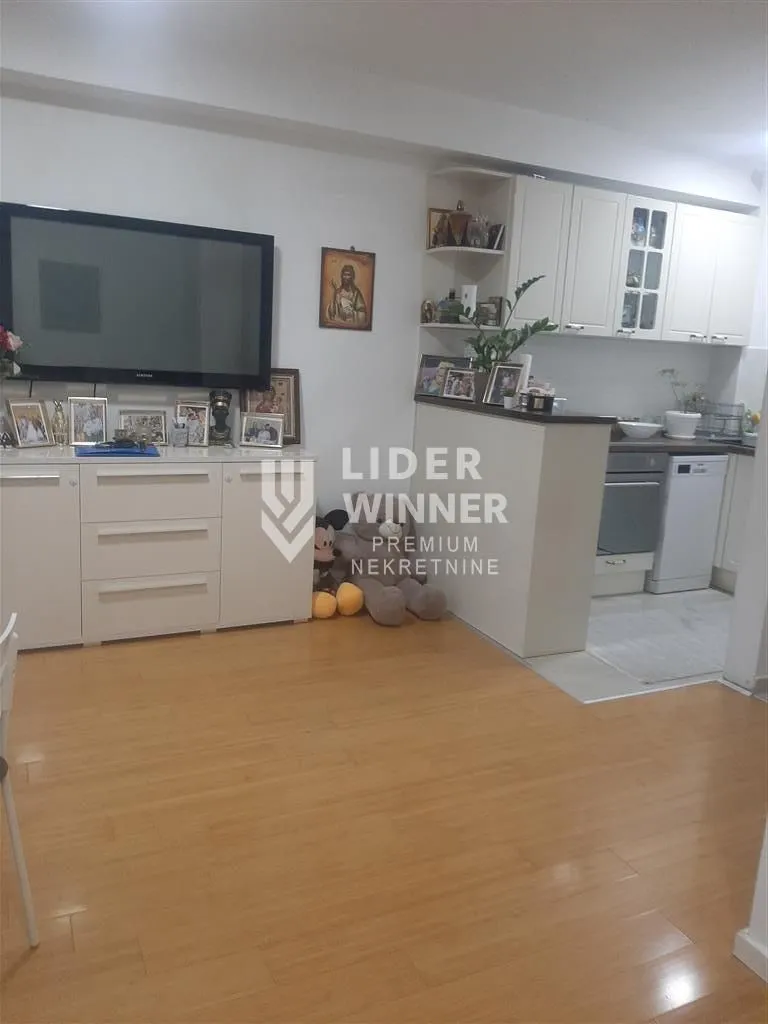 Sale, two bedroom apartment, 60m², Altina, Beograd