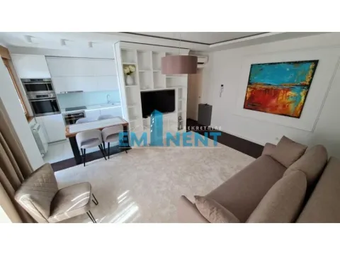 Izdavanje, trosoban stan, 71m², Novi Beograd Blok 67, Novi Beograd Sve Podlokacije - image 2