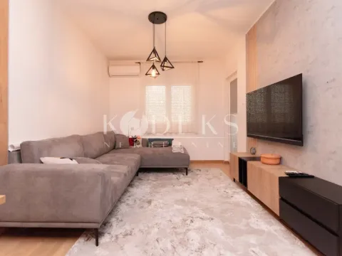 Izdavanje, jednosoban stan, 42m², Pobrežje, Podgorica - image 2