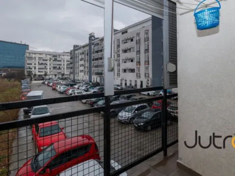 Izdavanje, dvosoban stan, 60m², City Kvart, Podgorica - image 9