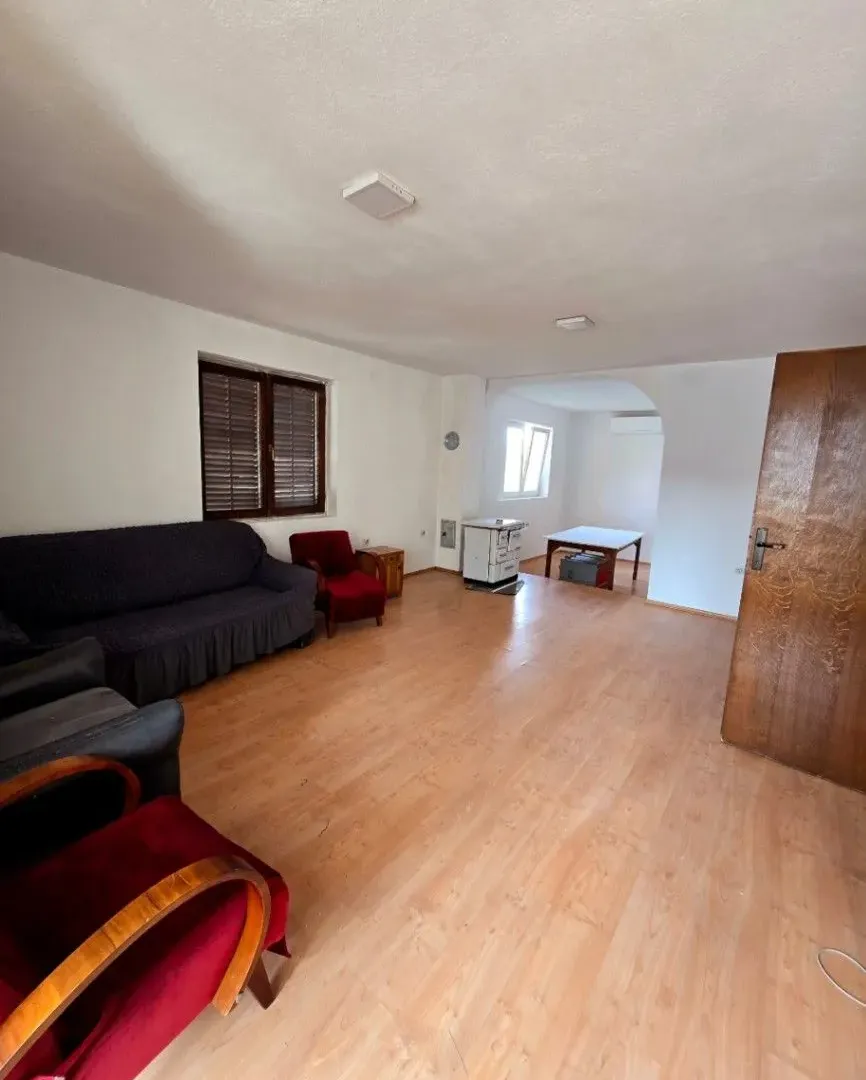 Rent, two bedroom apartment, 120m², Nikšić, Crna Gora