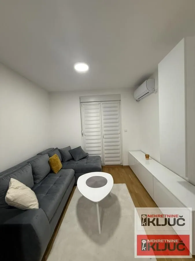 Izdavanje, jednosoban stan, 32m², Adice, Novi Sad Sve Podlokacije
