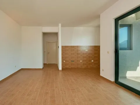 Sale, one bedroom apartment, 51m², Bečići, Budva - image 10