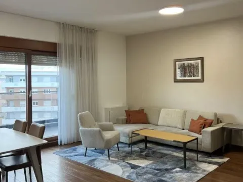 Rent, four bedroom apartment, 127m², Master Kvart, Podgorica - image 1