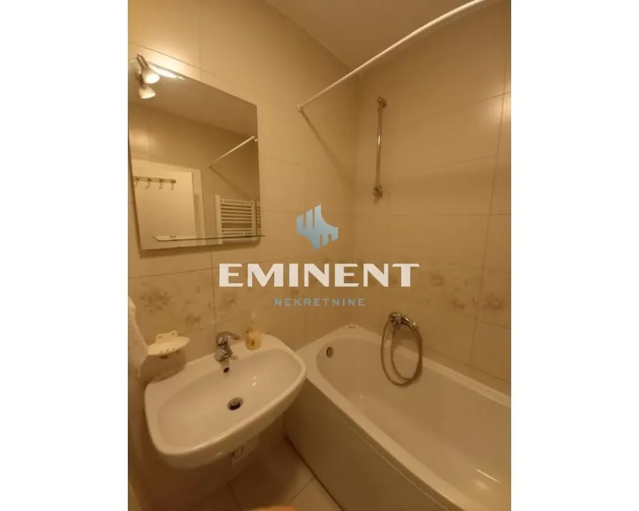 Izdavanje, jednosoban stan, 35m², Ada, Beograd