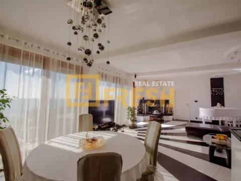 Sale, house, 550m², Budva, Crna Gora - image 18