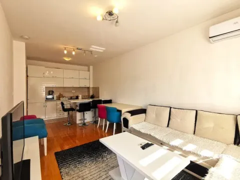 Rent, apartment, 41m², Stari Aerodrom, Podgorica - image 3