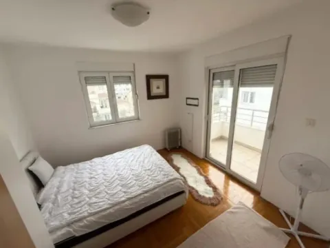 Sale, one bedroom apartment, 45m², Velji Vinogradi, Budva - image 5