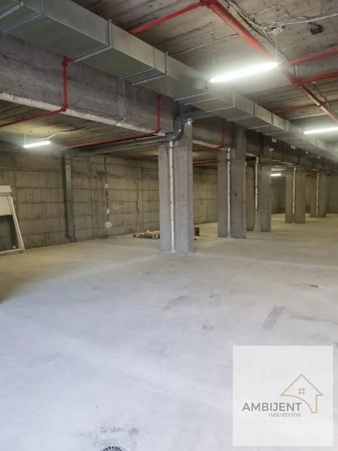 Rent, office space, 600m², Zvezdara Sve Podlokacije, Beograd