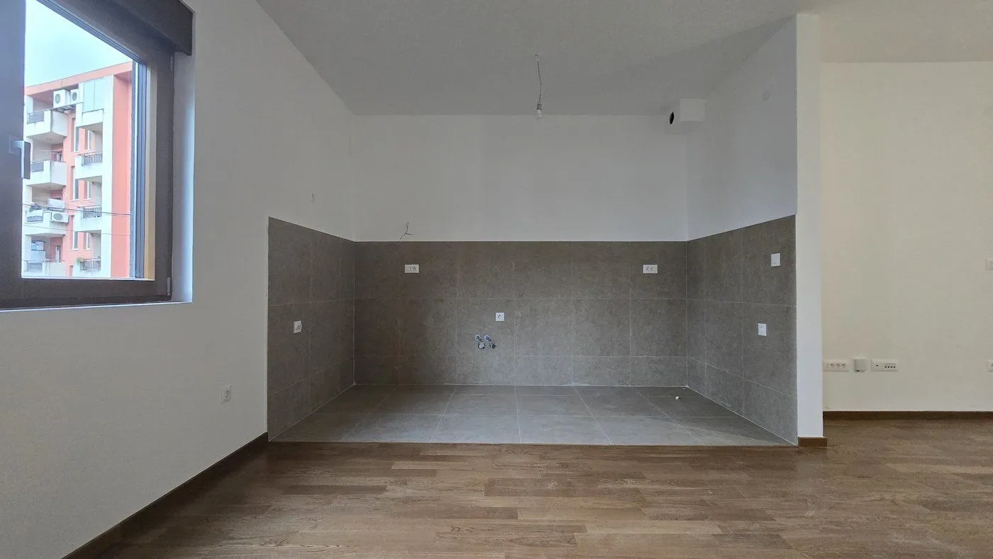 Izdavanje, stan, 90m², Vezirov Most, Podgorica