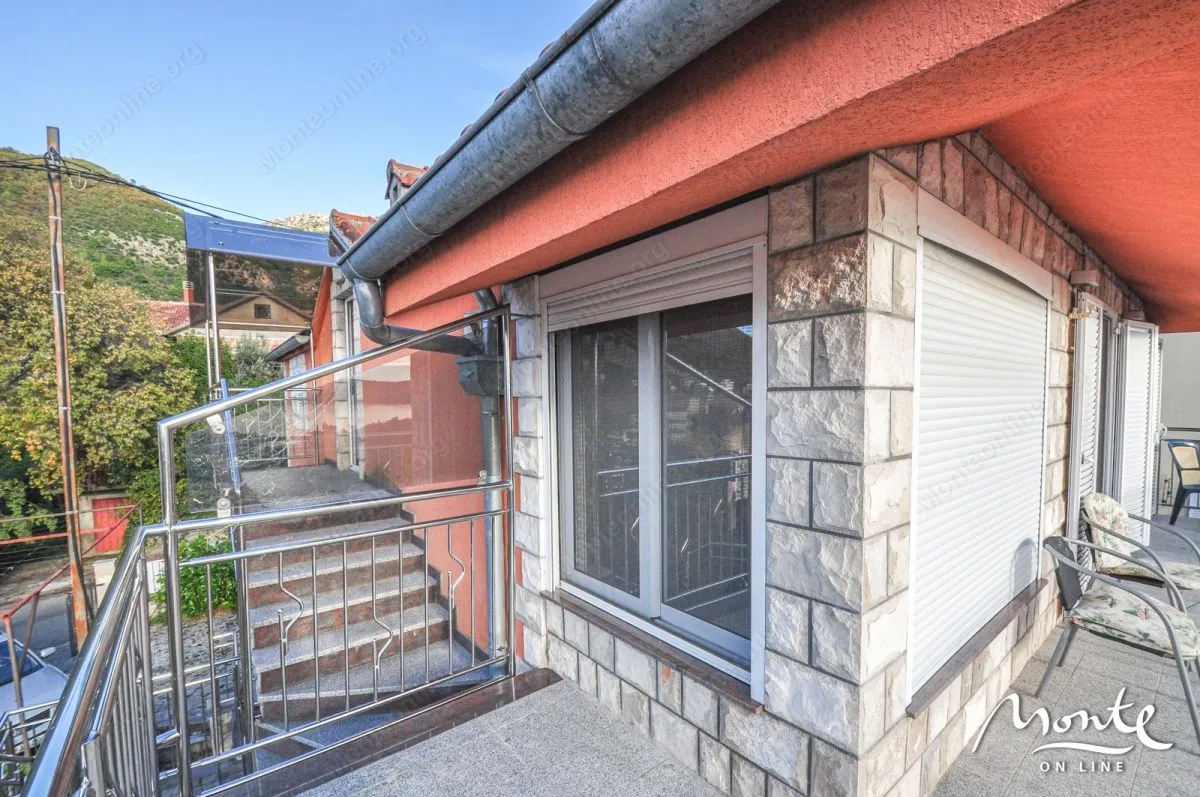 Prodaja, kuća, 194m², Tivat, Crna Gora