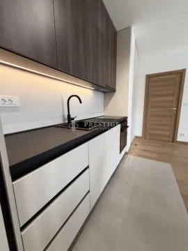Prodaja, dvosoban stan, 79m², City Kvart, Podgorica - image 8