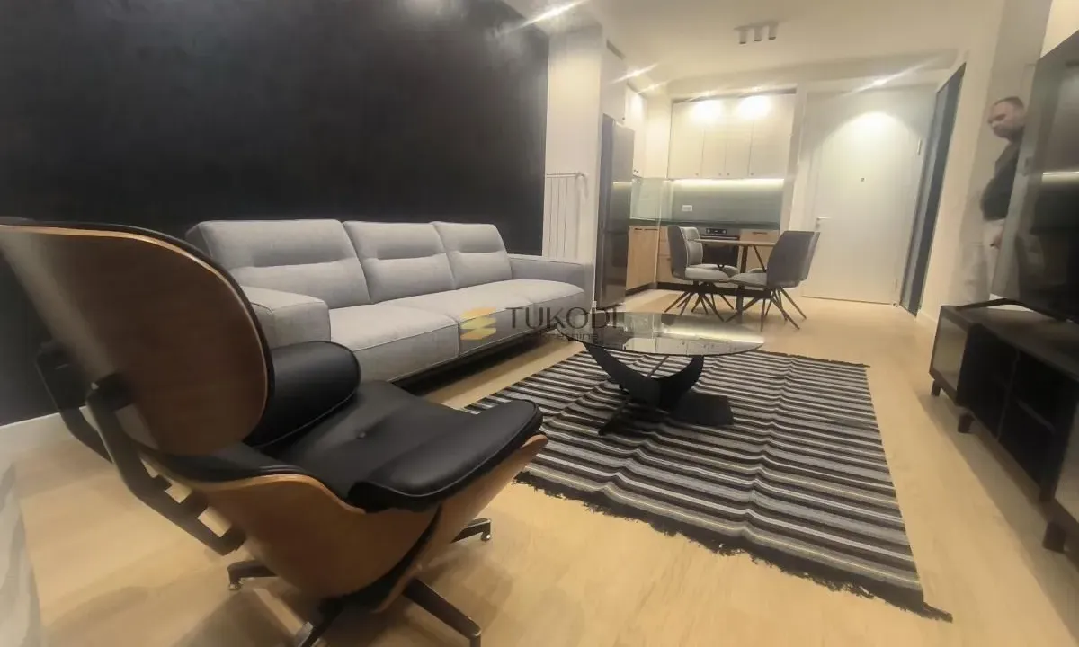 Rent, two bedroom apartment, 75m², Savski Venac, Beograd