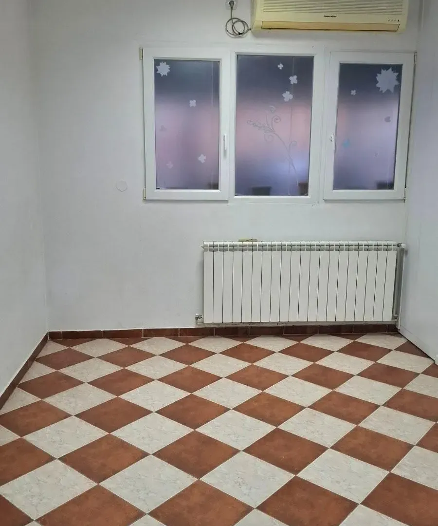 Rent, office space, 120m², Zemun Centar, Zemun Sve Podlokacije