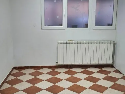 Izdavanje, poslovni prostor, 120m², Zemun Centar, Zemun Sve Podlokacije - image 8