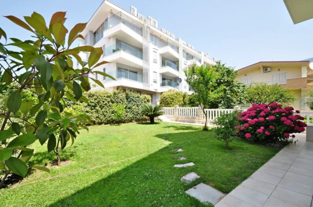 Prodaja, kuća, 283m², Seljanovo, Tivat
