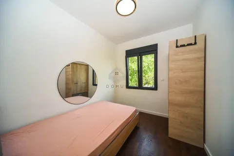 Rent, two bedroom apartment, 52m², Kruševac, Podgorica - image 8