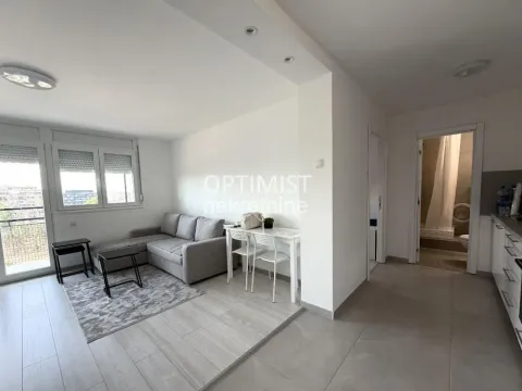 Izdavanje, trosoban stan, 58m², Novi Beograd Blok 28, Novi Beograd Sve Podlokacije - image 3