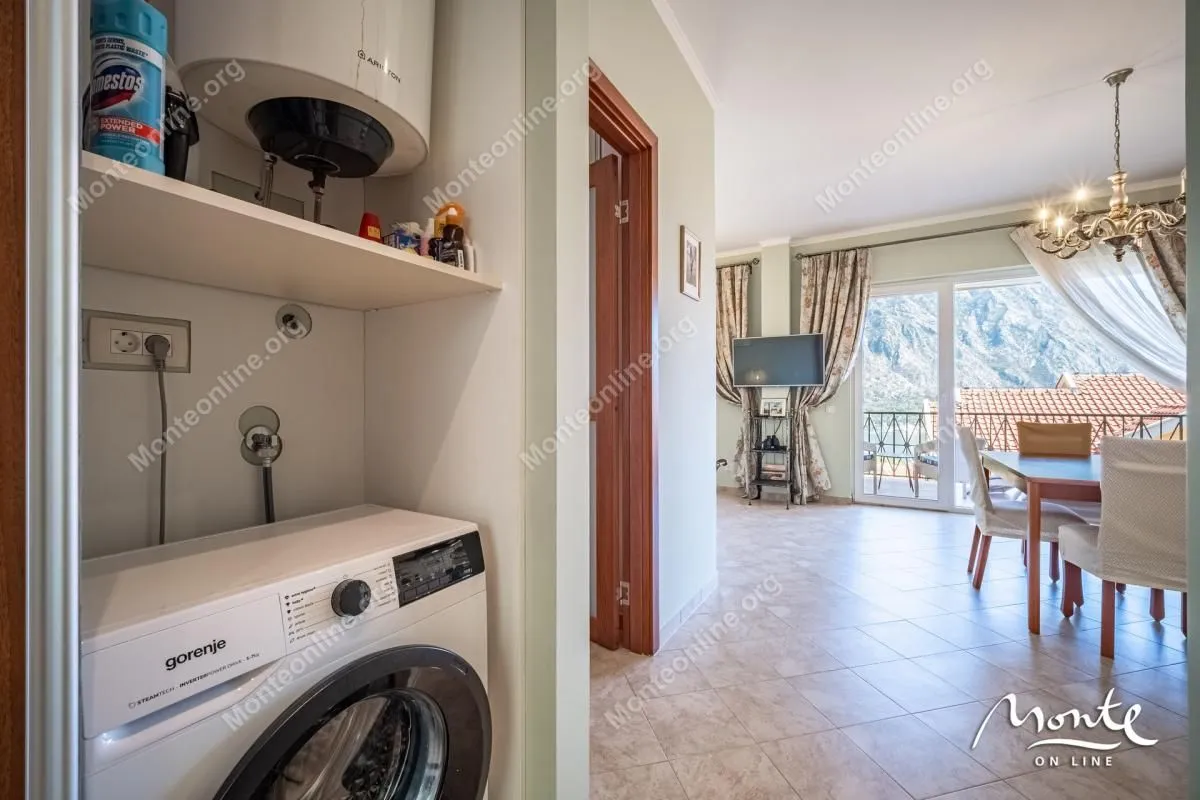 Prodaja, jednosoban stan, 63m², Orahovac, Kotor
