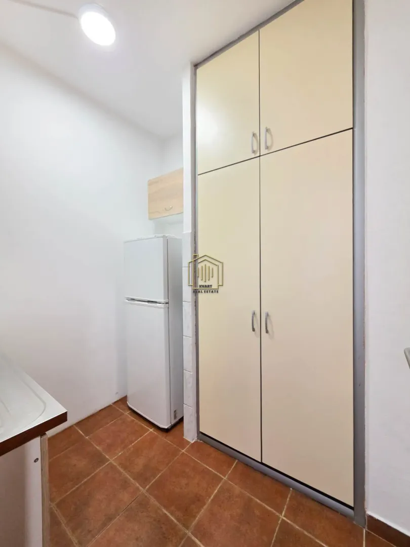 Rent, office space, 82m², Momišići, Podgorica