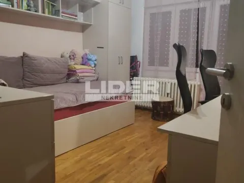 Sale, two bedroom apartment, 63m², Kanarevo Brdo, Beograd