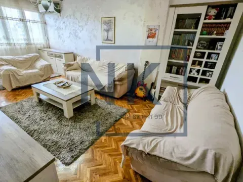 Izdavanje, trosoban stan, 100m², Pejton, Podgorica - image 3